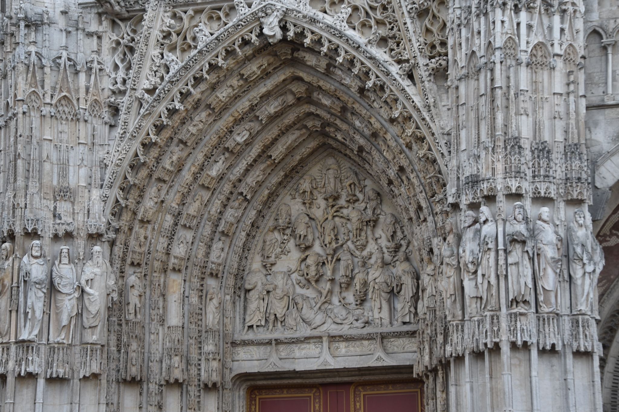Saint-Romain portal